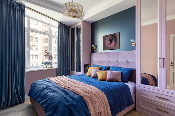 Розово-синяя спальня